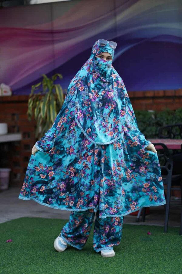 Khimar & Plazu Set
